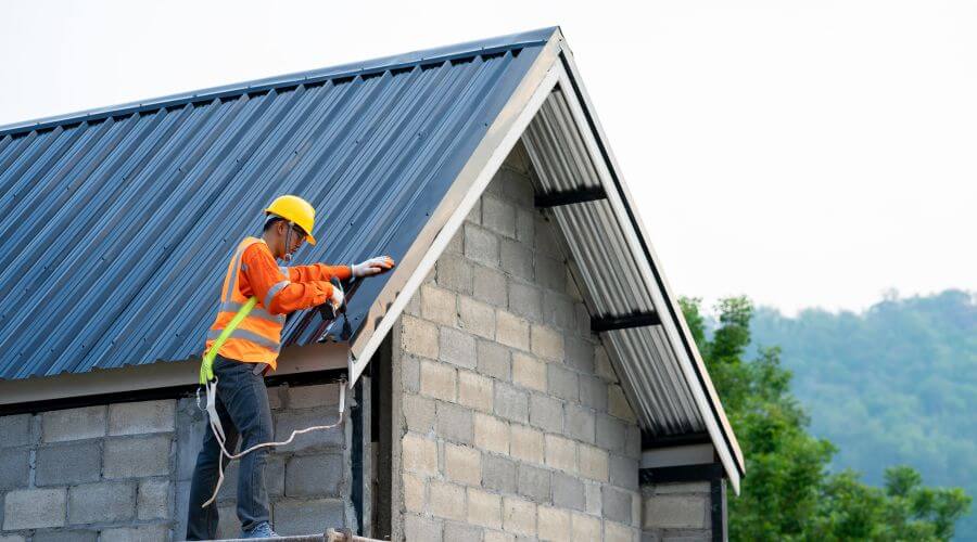 Professional residential roofers in Kelly, WY